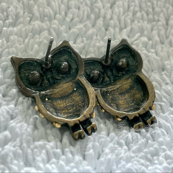 ModCloth Owl Stud Earrings - Picture 2 of 4